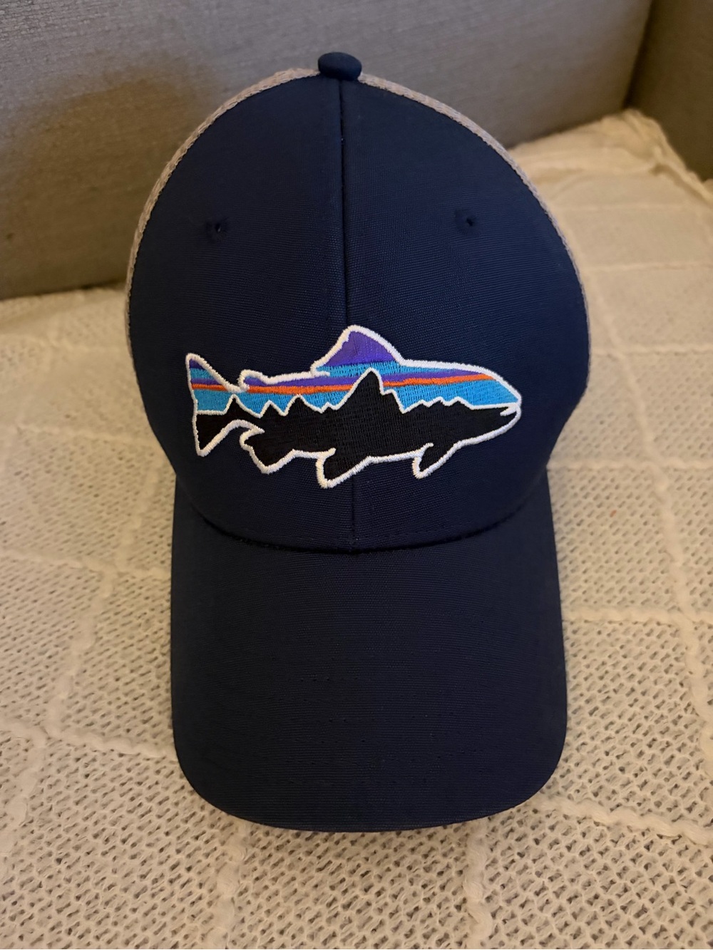Patagonia Fitz Roy Trout Trucker Hat Adjustable Snapback Mesh